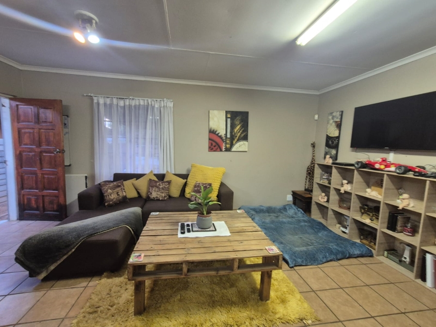 3 Bedroom Property for Sale in Roodia Free State